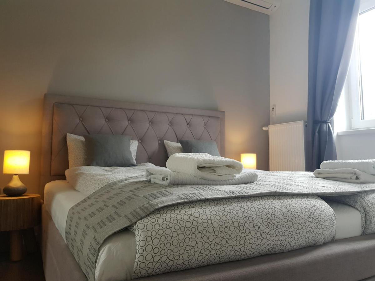 Luxurious Apartment With Balconies In Downtown Bp Будапеща Екстериор снимка